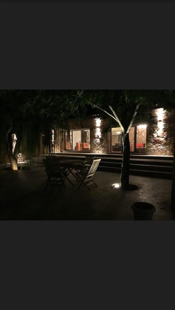 Villa Deluxe, plusieurs lits, non-fumeur | Terrasse/Patio
