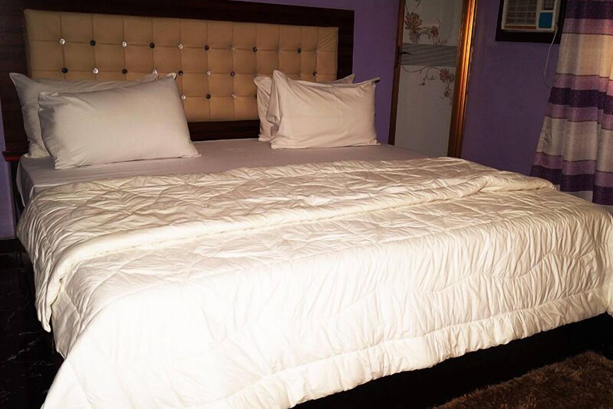 Deluxe Room, 1 King Bed