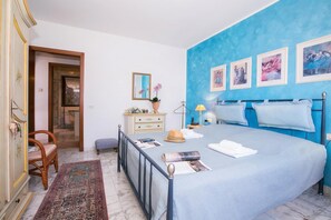 2 bedrooms, iron/ironing board, WiFi, bed sheets - Veranda di Menaggio, Menaggio, Italy (Menaggio)