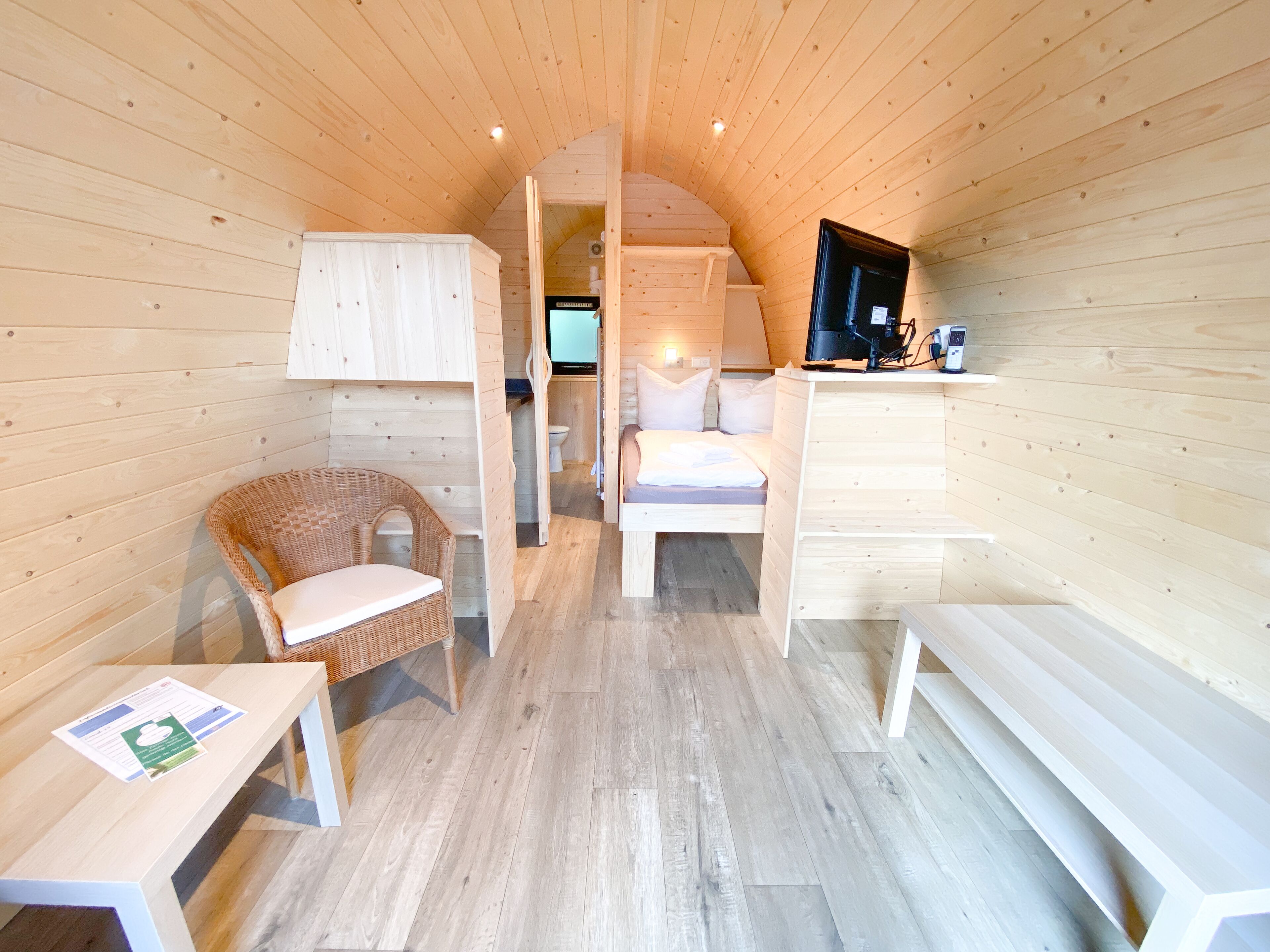 傳統小屋 | 起居區 | 平面電視