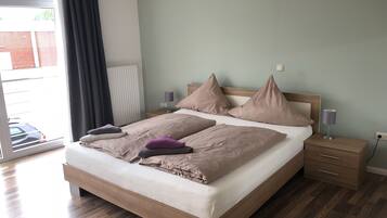 Comfort Apartment, 1 Bedroom | Desk, blackout drapes, cribs (free), WiFi (free)