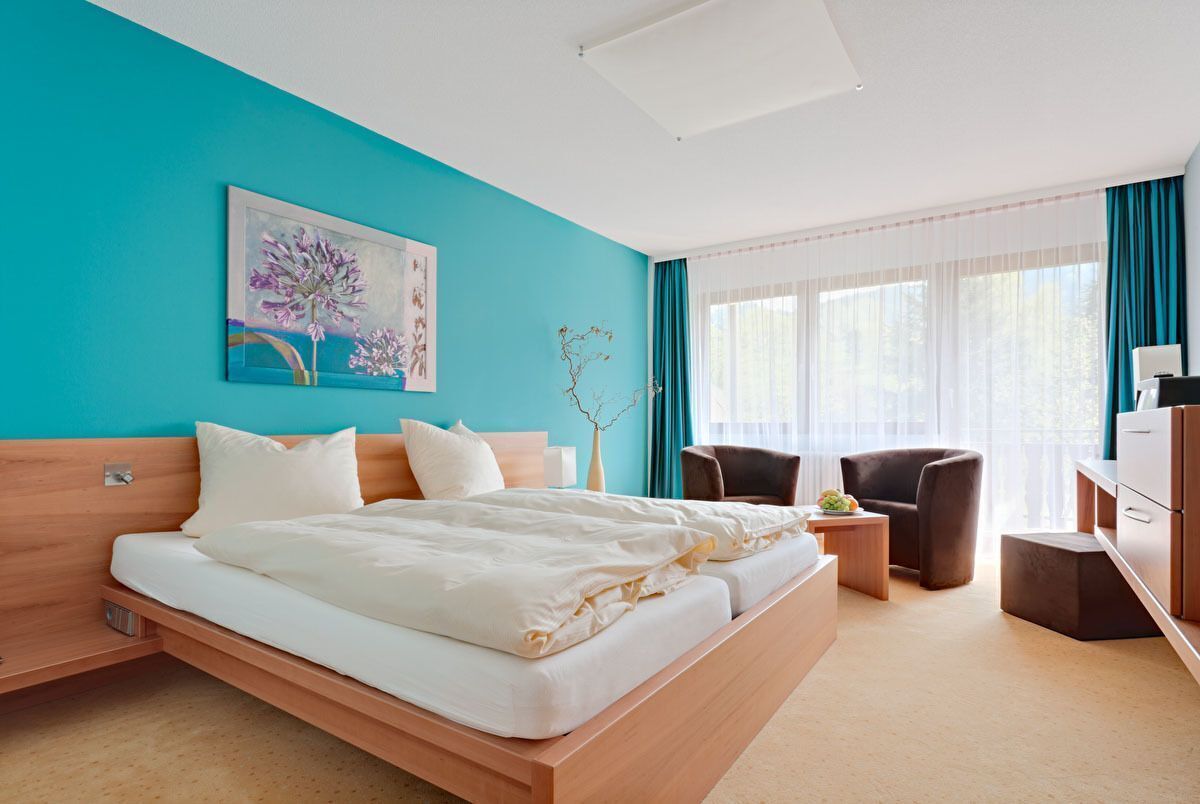Desk, rollaway beds, free WiFi, bed sheets