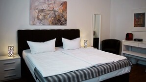 Unclassified image, 4 of 16, button - Hotel Teatro Kassel (Kassel)