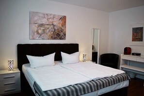 Basic Double Room