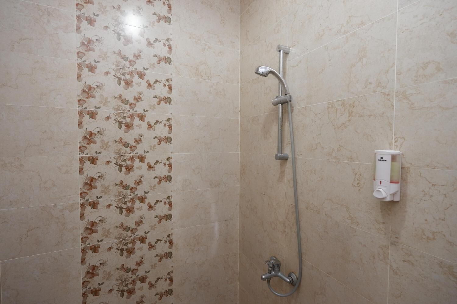 Photo - RedDoorz near Plaza Simpang Lima