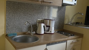 Zweibettzimmer, 2 Einzelbetten, Annex | Eigene Kochnische