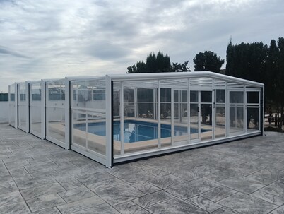 House with private heated pool, heated and barbecue 15 km from Alicante, Elche and beach