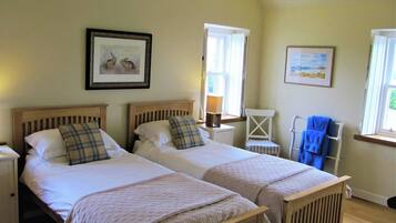 2 slaapkamers, een strijkplank/strijkijzer, wifi, beddengoed