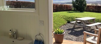 Award-Winning 5 Star Luxury Private Retreat - Hot Tub, Tennis, Fishing, Horses