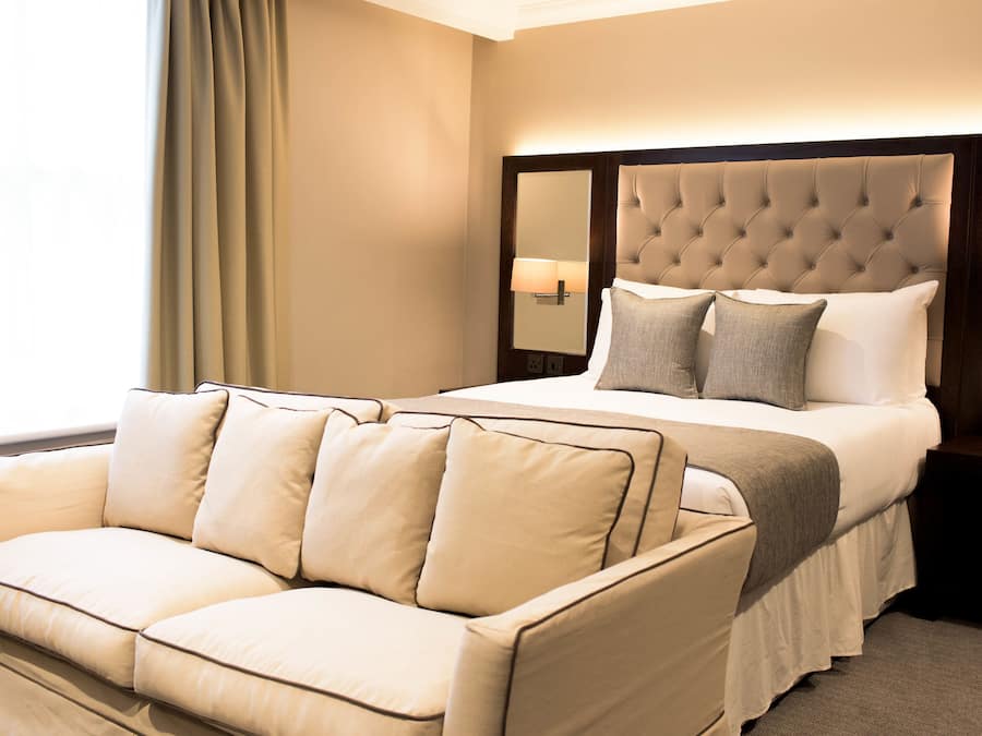 Premium bedding, individually decorated, individually furnished, desk