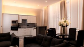 Unclassified image, 3 of 31, button - The County Aparthotel (Newcastle-upon-Tyne)