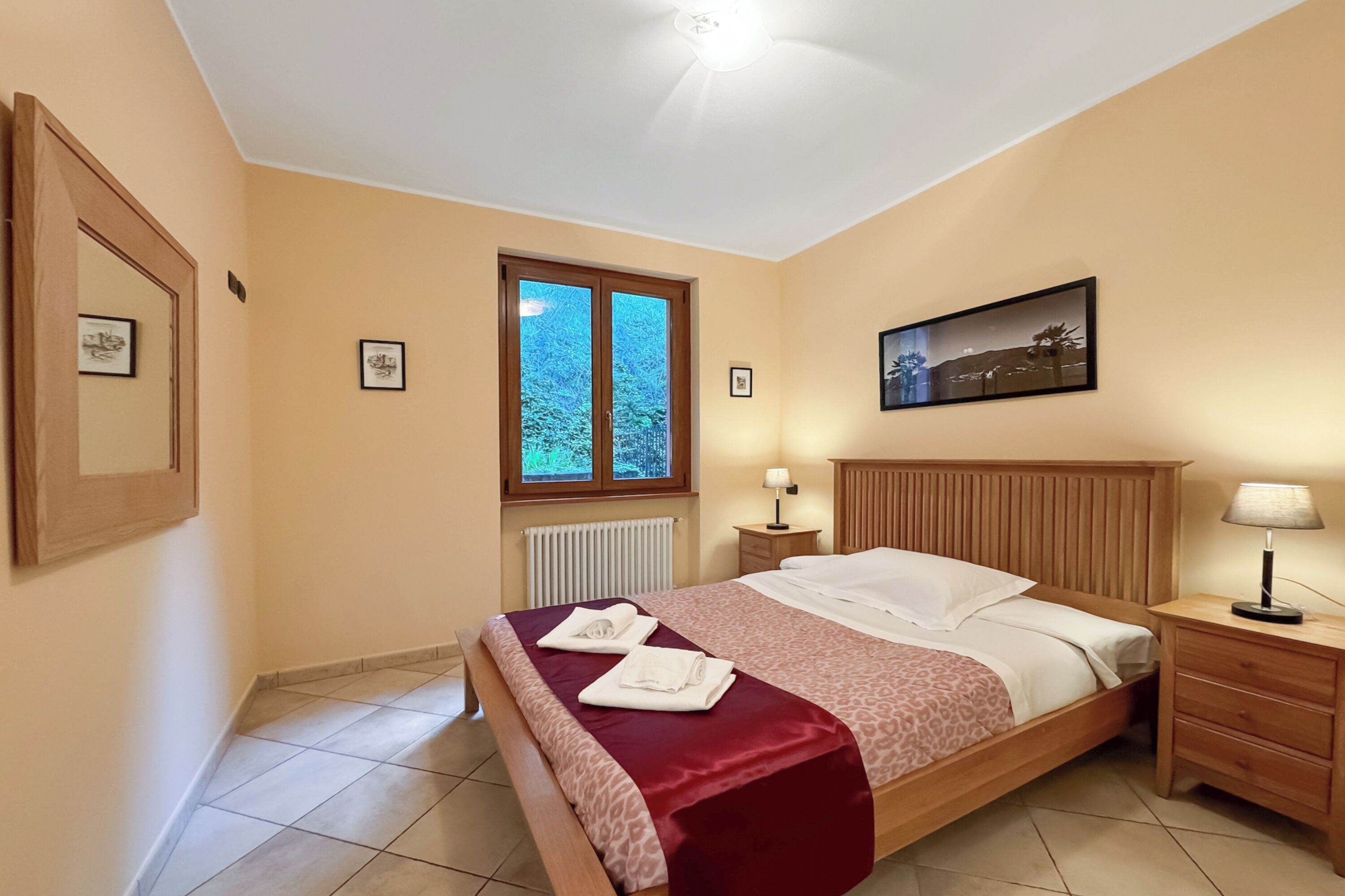 4 chambres, fer et planche à repasser, Wi-Fi, draps fournis