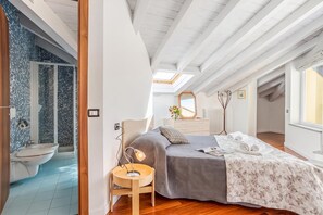 4 habitaciones, tabla de planchar con plancha y wifi gratis 