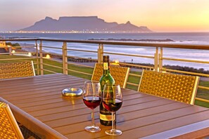 Apartment (2 Bedrooms) | Front of property - Eden on the Bay 277 (Cape Town)