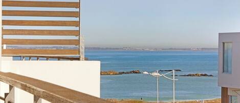 Apartment (2 Bedrooms) | Front of property