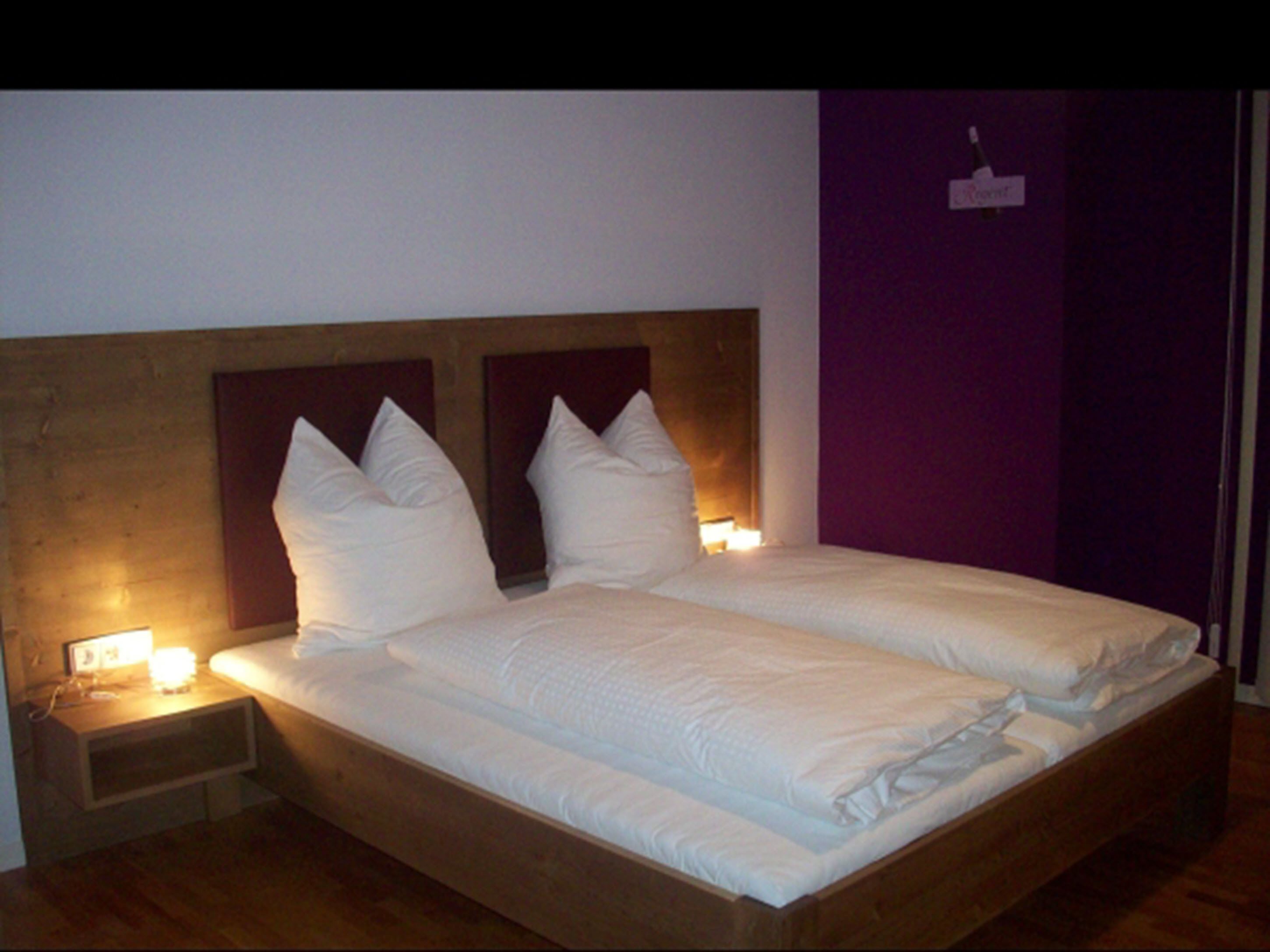 desk, iron/ironing board, free wifi