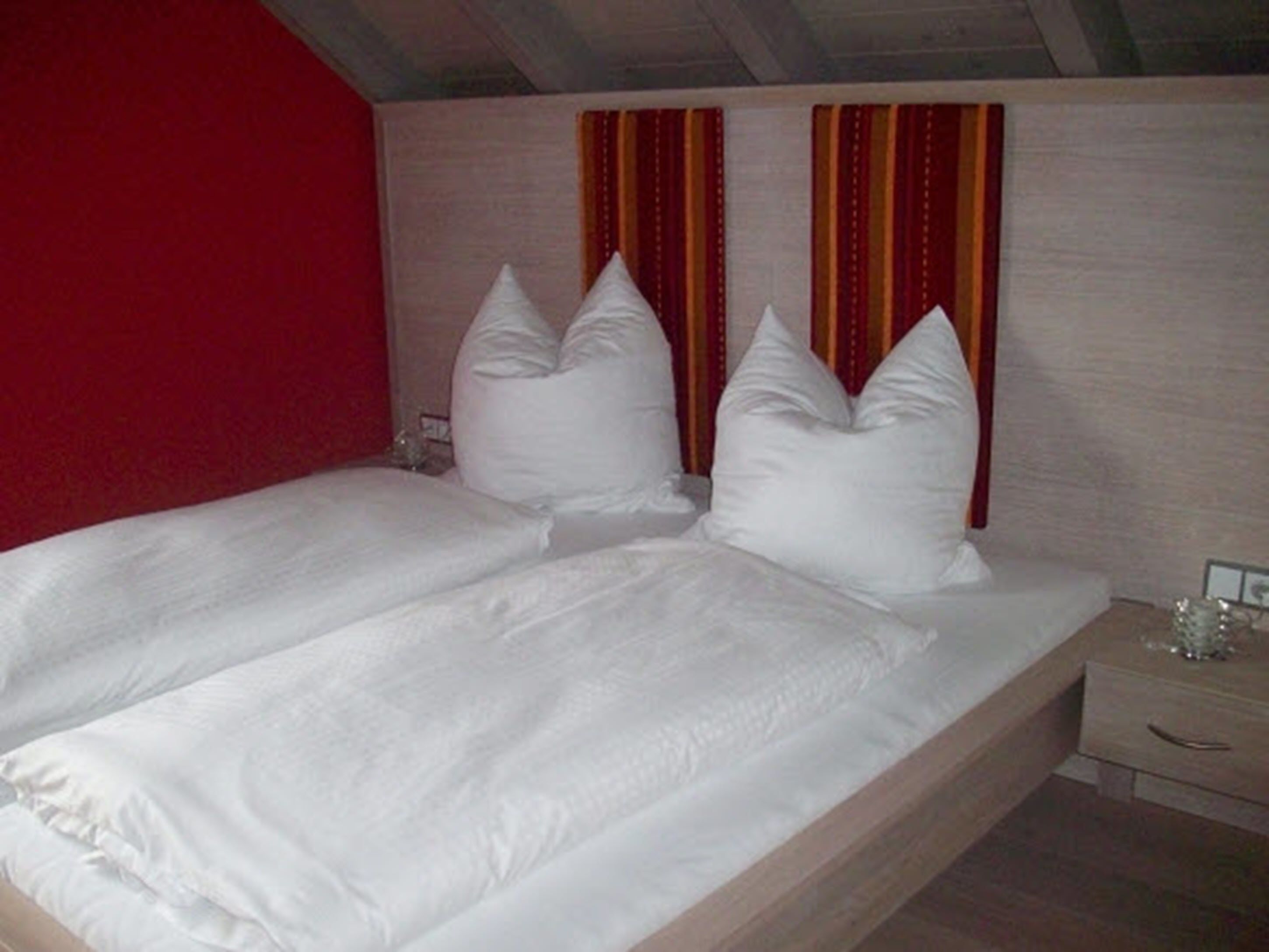 desk, iron/ironing board, free wifi