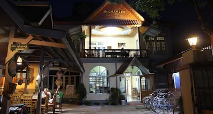 Mr. Charles Guest House - Hostel
