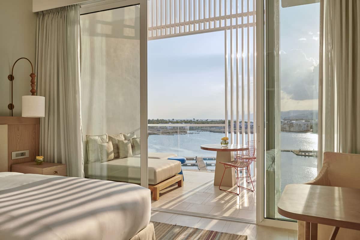 1 bedroom, minibar, in-room safe, desk