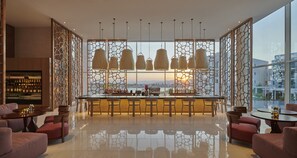 2 bares o lounges, lounge en el lobby 