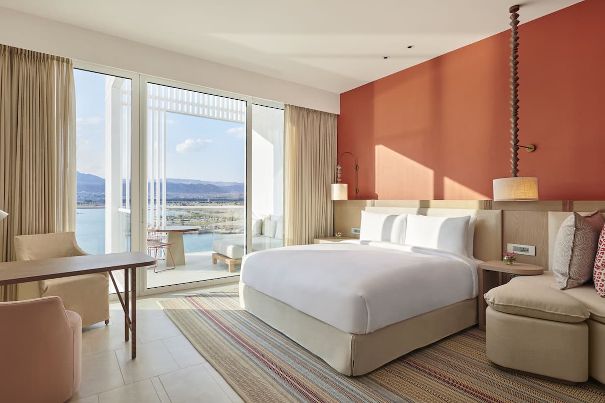 1 bedroom, minibar, in-room safe, desk