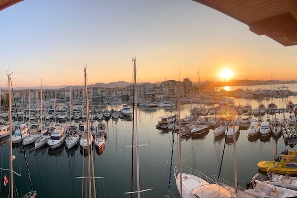 Marina