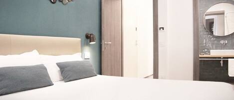 Standard Double Room | In-room safe, desk, free WiFi, bed sheets