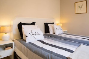 2 chambres, fer et planche Ă repasser, Wi-Fi gratuit, draps fournis
