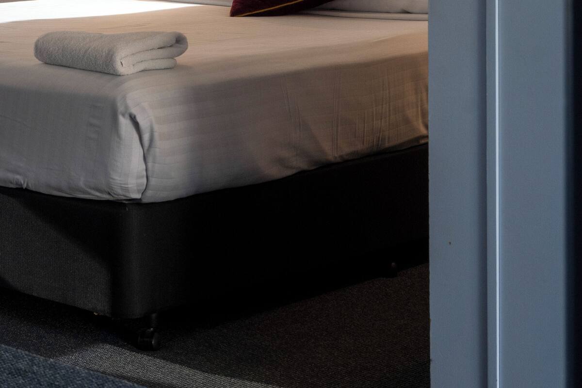 Superior Room, 1 King Bed | Premium bedding, desk, blackout drapes, free WiFi