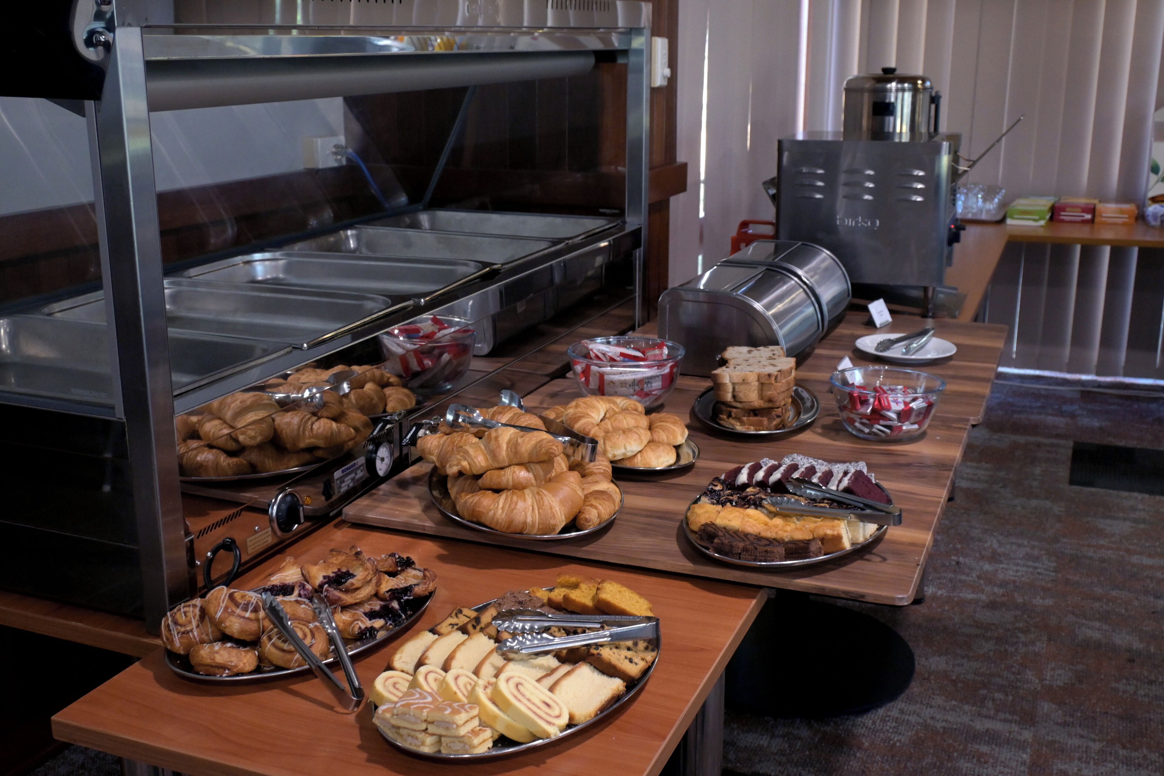 Breakfast, lunch and dinner served - Manjimup Motor Inn (Manjimup)