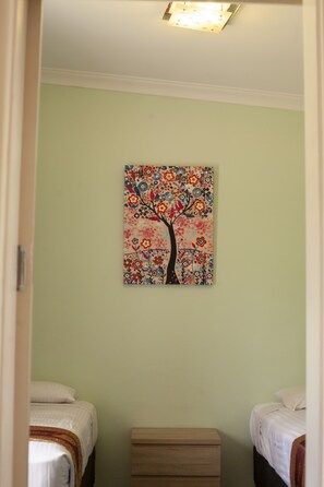 Disable Family Room | Premium bedding, desk, blackout drapes, free WiFi