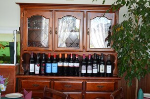 Breakfast, lunch, dinner served; Mediterranean cuisine, garden views 