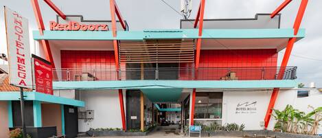 Façade de lâhĂ©bergement