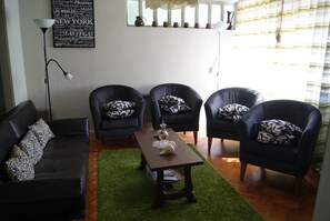 Smart TV, fireplace, DVD player, foosball