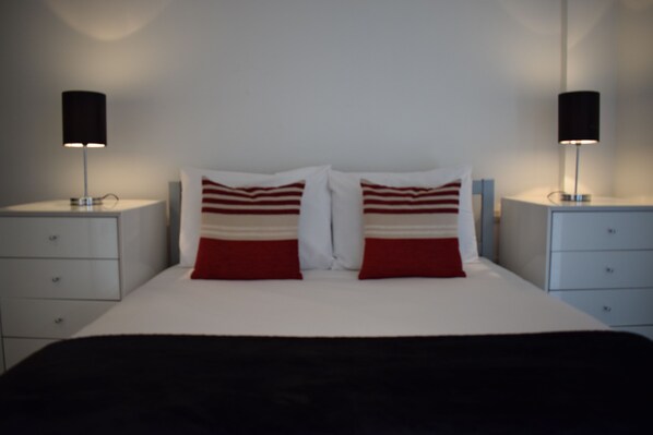 Apartment | Iron/ironing board, free WiFi, bed sheets - Serviced Apartments Leeds 2 (Leeds)