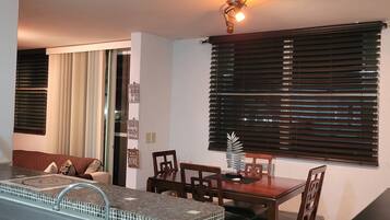 Căn hộ Deluxe, 1 phòng ngủ, không hút thuốc | Bếp riêng | Tủ lạnh, lò vi sóng, lò nướng, bếp nấu