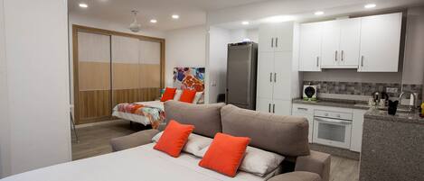 1 bedroom, soundproofing, iron/ironing board, WiFi