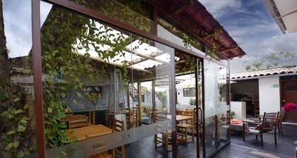 Hotel Boutique Gold Garden
