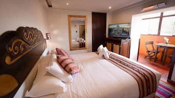 Chambre Double Classique, 1 grand lit, salle de bains privée