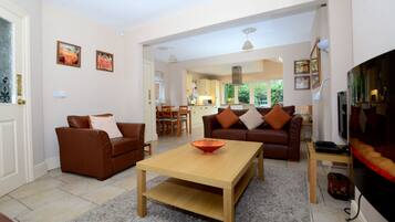 Smart TV, DVD player, books, music library