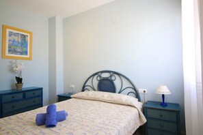 2 sovrum, strykjärn/strykbräda, gratis wi-fi och sängkläder