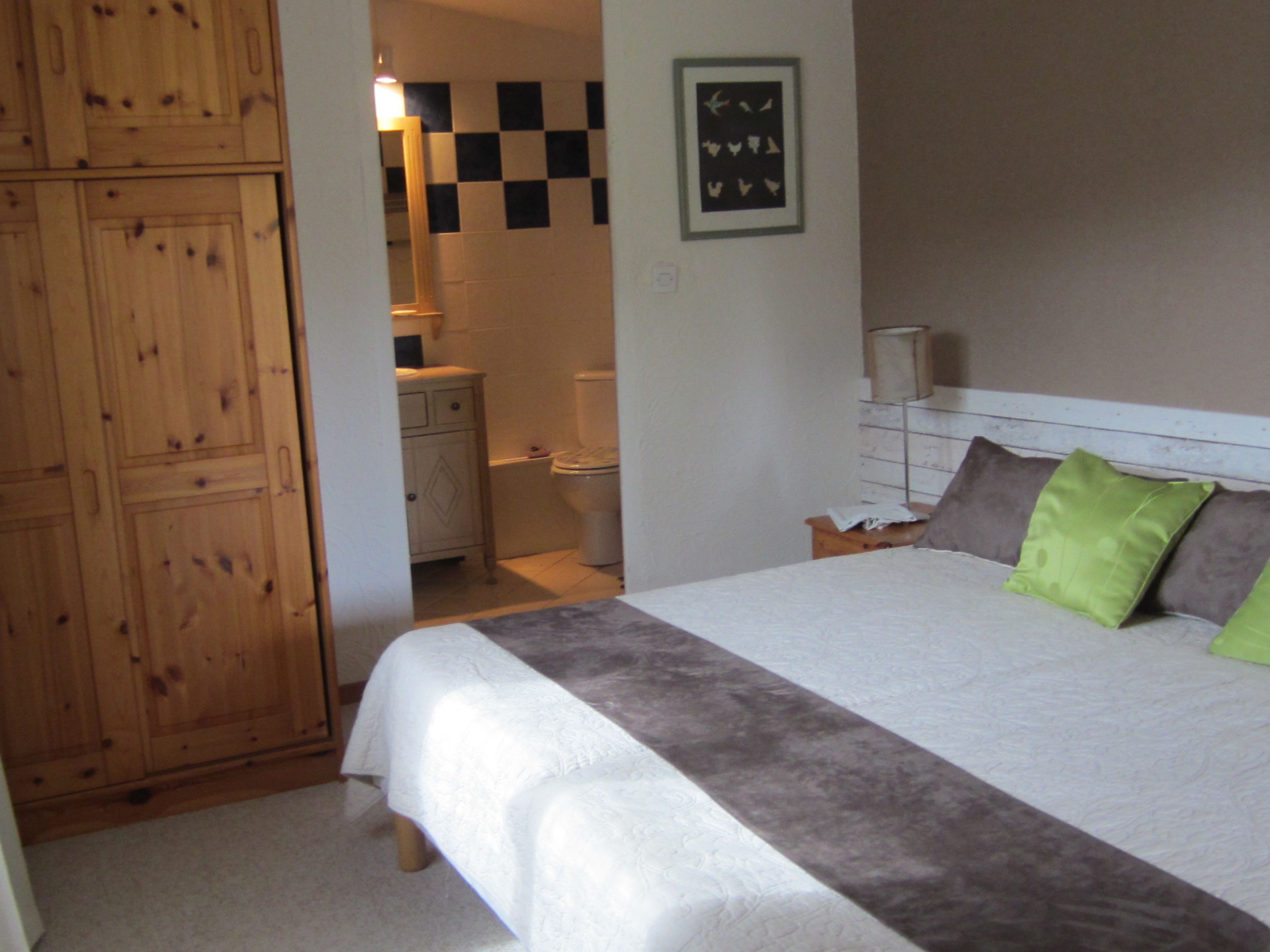 Individually decorated, individually furnished, soundproofing