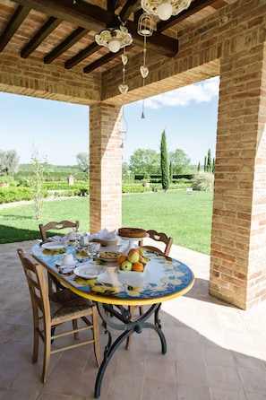 Colazione a buffet inclusa, servita tutte le mattine