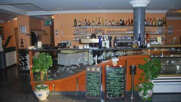 Bar (in der Unterkunft)