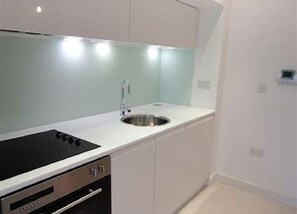 Private kitchen - Serviced Apartments Leeds 4 (Leeds)