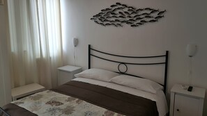 4 camere, ferro/asse da stiro, culla da viaggio, Wi-Fi gratuito