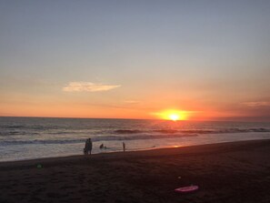 On the beach - Ocean Home MR028 (Chiquimulilla)