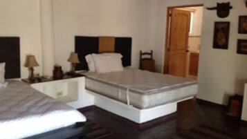 Room, Multiple Beds, Non Smoking | 4 bedrooms, bed sheets