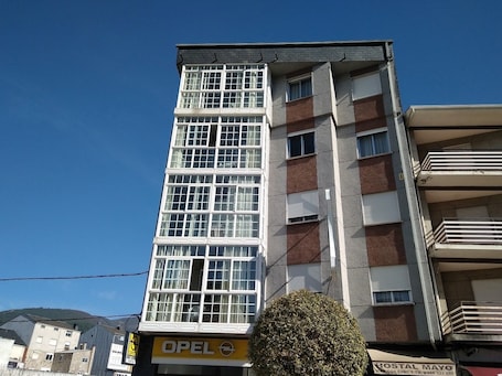Exterior. Hostal Mayo