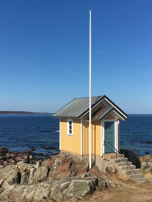 Exterior - Idyllic holiday home near Örkelljunga, sun terrace, wood-burning stove, forests and lakes (Örkelljunga)